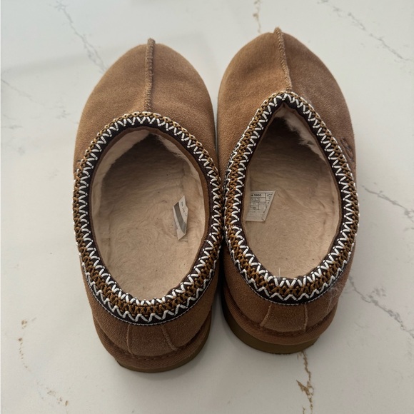 UGG®
Tasman Slipper (Women) - Picture 4 of 11